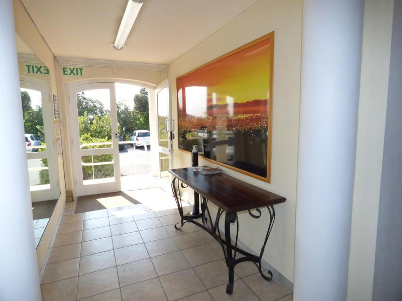 To Let commercial Property for Rent in Vredehoek Western Cape